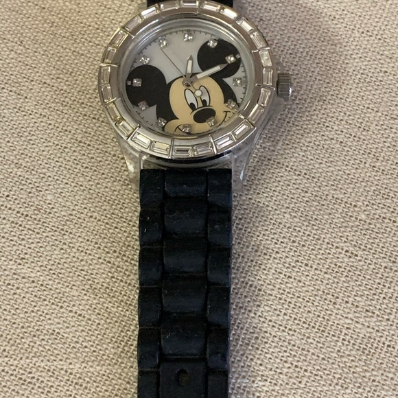 Disney Mickey Mouse watch - Picture 5 of 8